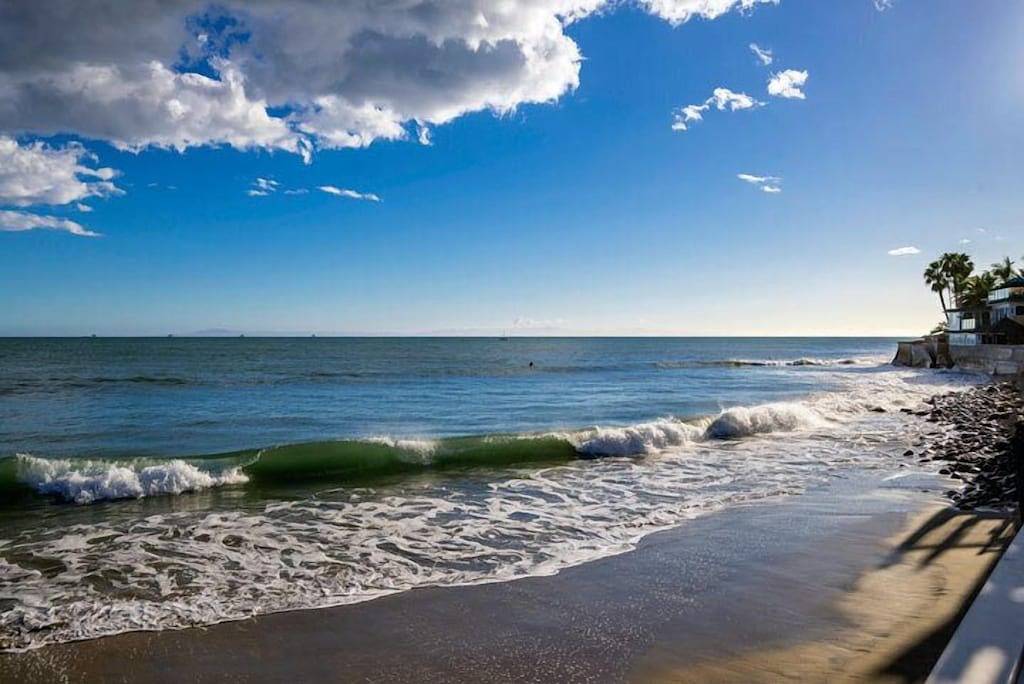 Paradies am Strand! Miramar Beach home kann als ganzes Haus oder 2 Einheiten gemietet werden! in Montecito, Santa Barbara County