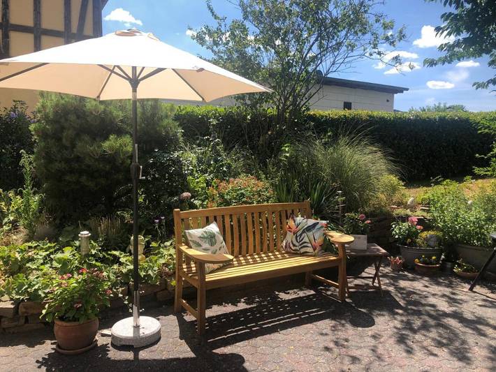 Ferienwohnung für 6 Personen, mit Garten und Ausblick in Ellenz-Poltersdorf