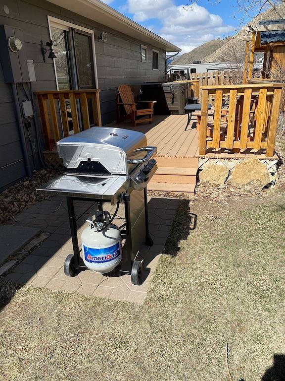 Elk Haven House - Less than 5 min from Yellowstone Park! Beautiful views! in Gardiner, Absaroka Range