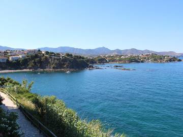 Apartment for 5 People in Llanca, Costa Brava, Photo 2