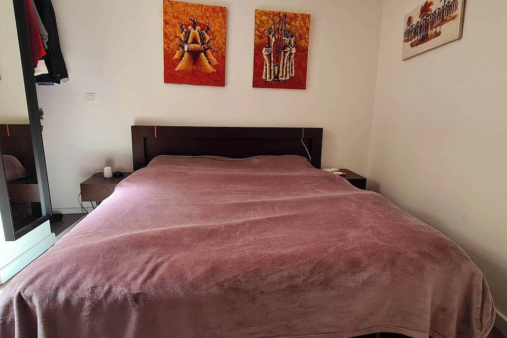 Entire apartment, Premium industrial-style apartment in the heart of Dole in Dole, Jura