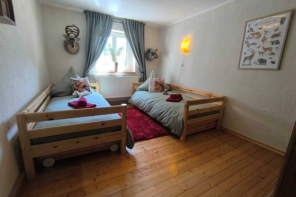 Natur & Wellness ''auf der Hardt'' *Jaccuzzi *Sauna *alleinlage im Wald in Mürlenbach, Vulkaneifel
