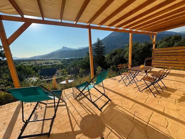 Appartement de vacances pour 4 personnes, avec Terrasse ainsi que Jardin et Vue