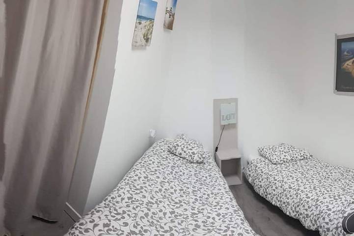 Gîte pour 4 personnes, avec terrasse et jardin à Yvrac - 2