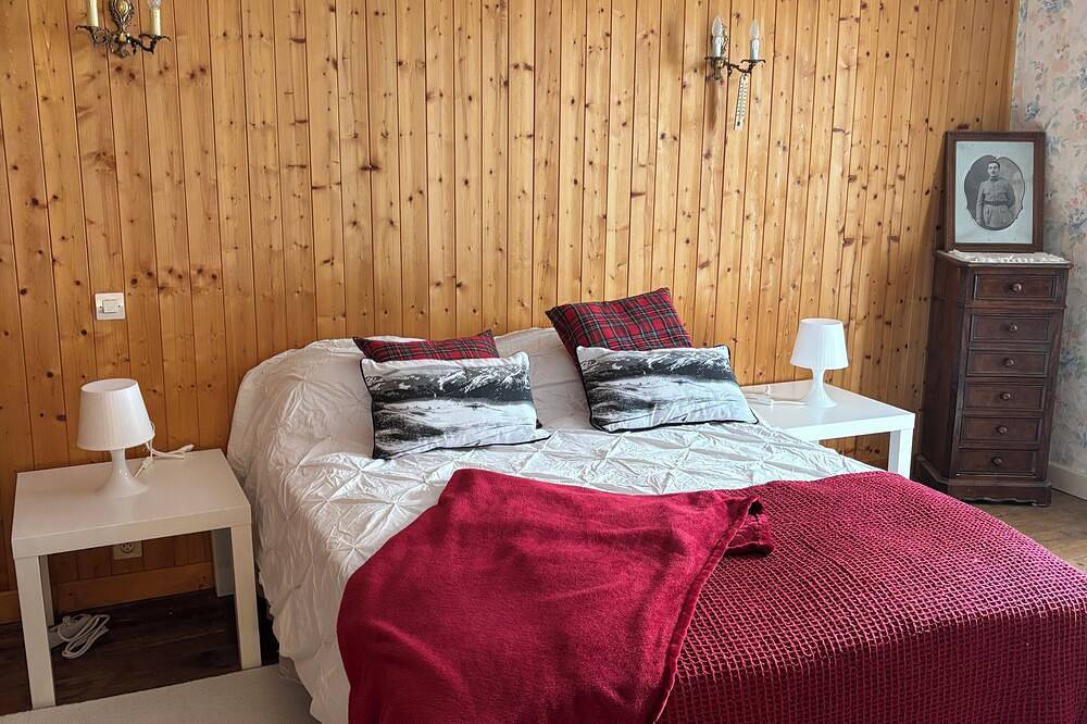 Entire apartment, \"Rental with breathtaking mountain views, for an unforgettable stay!\" in La Léchère, Le Grand Domaine