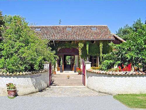 Chambre d’hôte pour 4 personnes, avec jardin et piscine