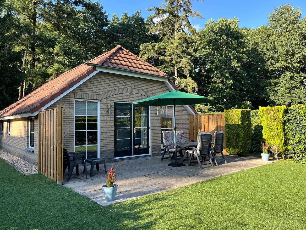 Komfortables Ferienhaus für 4 Personen mit großem Garten in Lunteren in der Veluwe in Veluwe