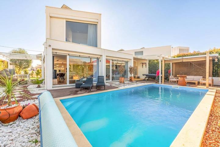 Casa de férias para 6 pessoas, com Jardim e Piscina e ainda Sauna em Loures