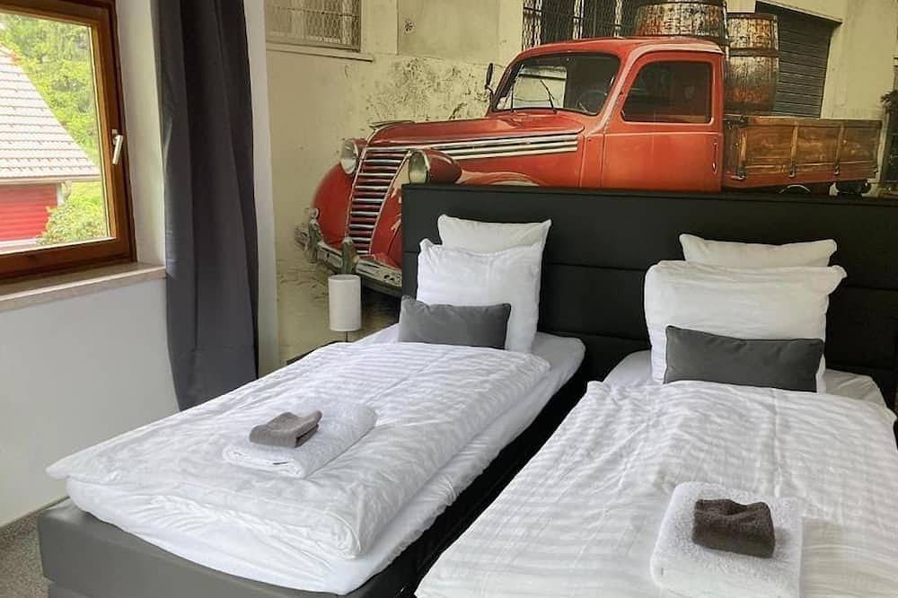 Doppelzimmer Seeblick, 2. Stock - Aparthotel Seebrauer am Afritzer See in Feld am See, Villach-Land