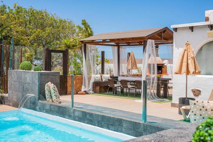 Casa rural para 4 personas, con Terraza y Piscina en Puerto del Rosario
