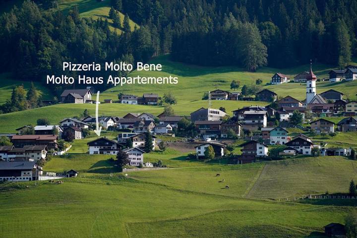 Ferienwohnung für 5 Personen, mit Balkon und Garten sowie Ausblick in Raggal - 4