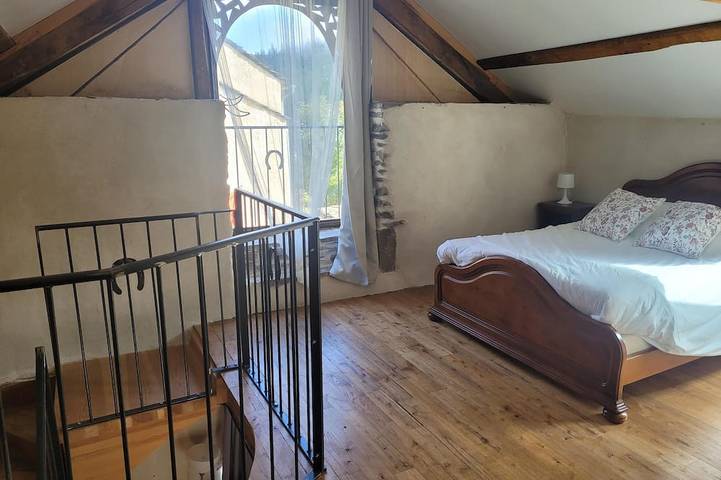 Location de vacances pour 4 personnes, avec jardin et terrasse à Le Bleymard - 2