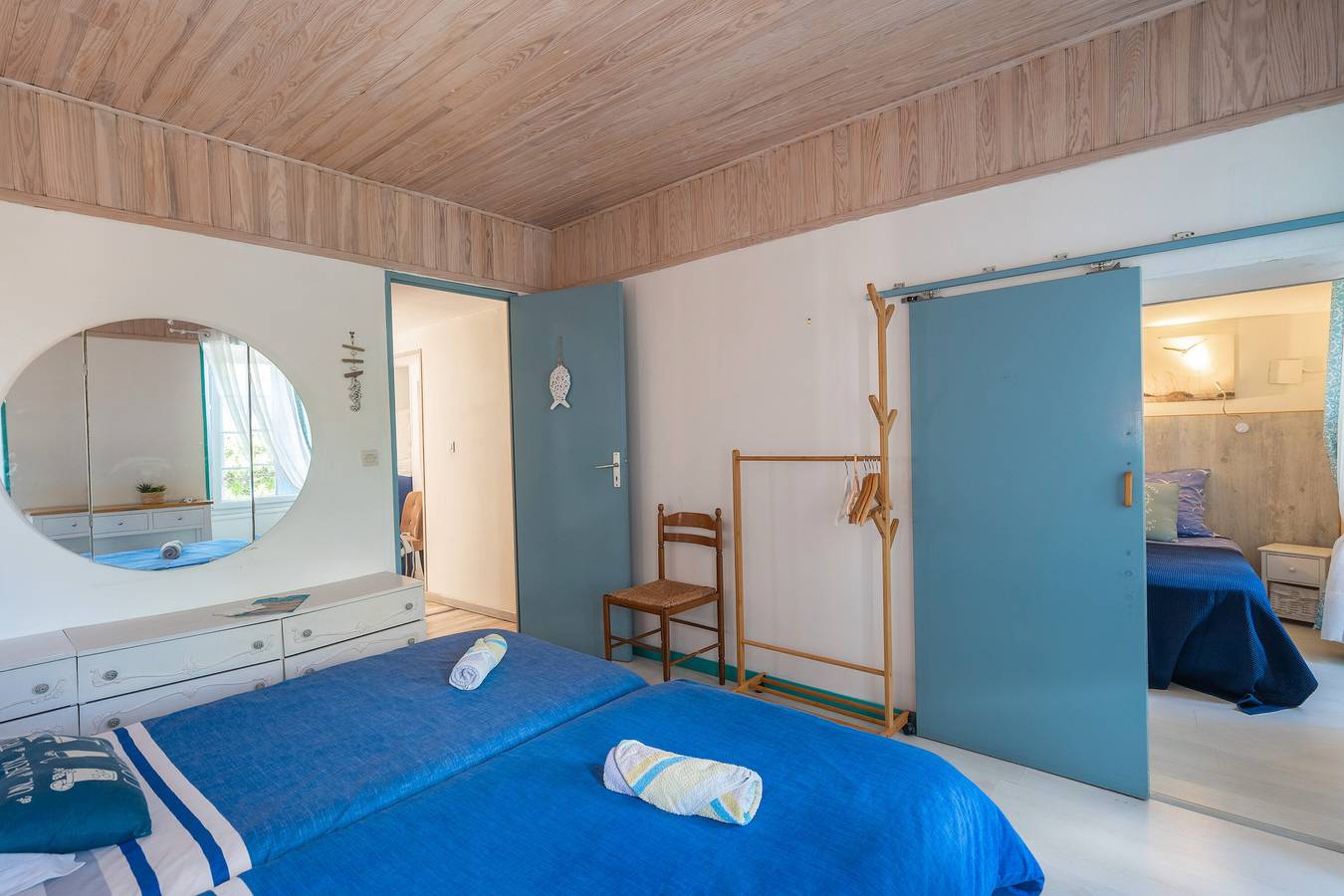 Bed and Breakfast 'Océane' con terraza compartida, jardín privado y Wi-Fi in Marennes, Côte de Beauté
