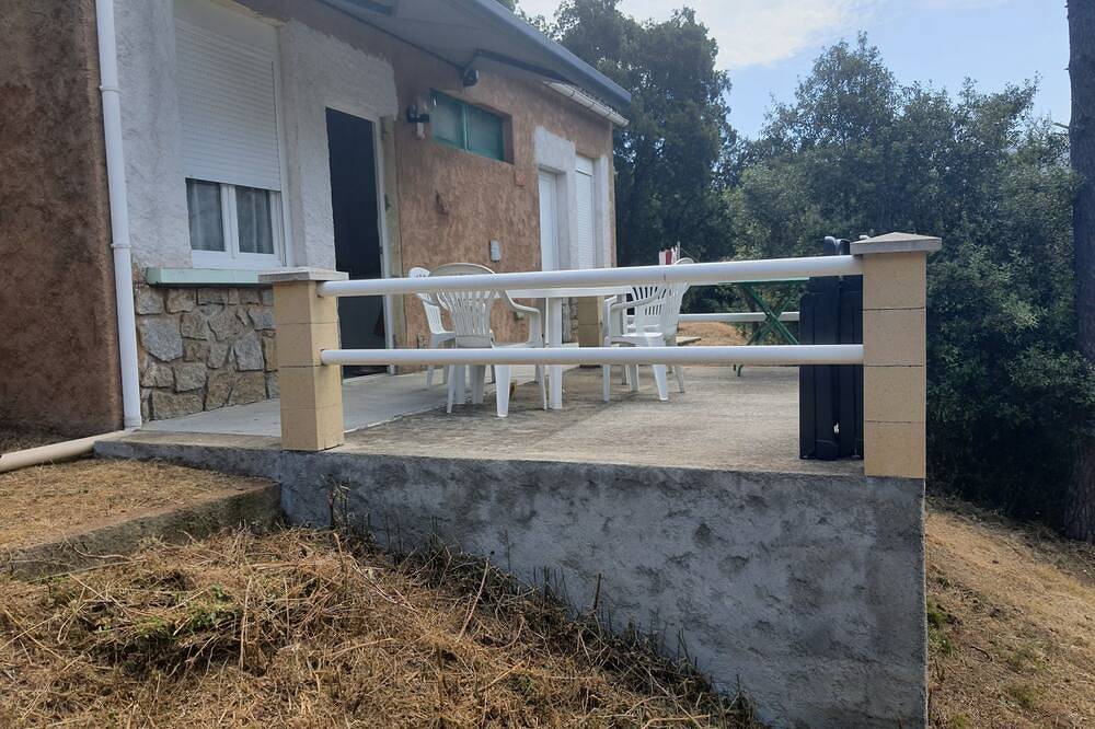 Mini-villa 300m plage. in Tiuccia, Calcatoggio