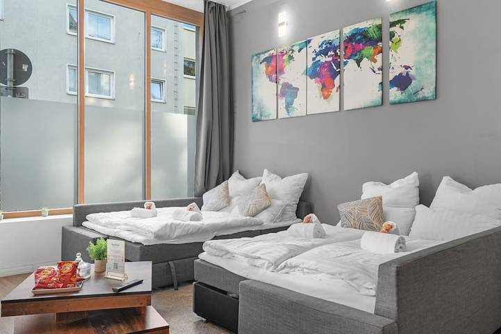 Ganze Wohnung, Comfortable and big, Groß, komfortabel, 11 min Hbf – bis 14 Pers. in Nippes (Köln), Köln