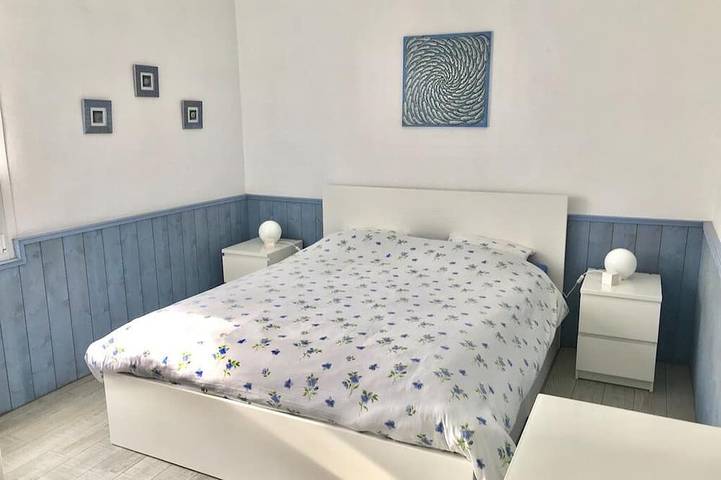 Location de vacances pour 7 personnes, avec terrasse et jardin, animaux acceptés dans Plage Du Pont D Yeu Notre Dame De Monts - 2