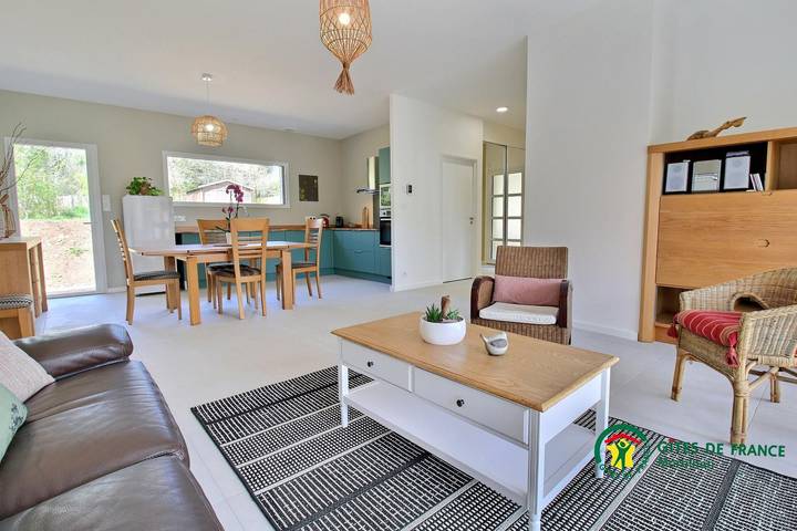 Gîte pour 6 personnes, avec jardin à Pluvigner - 3