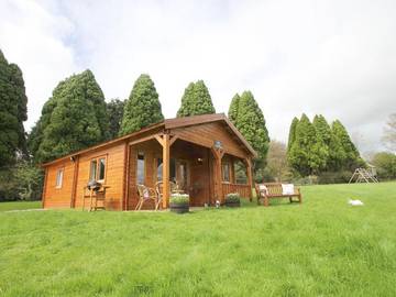 Lodge for 4 People in Cornwall, South West England, Photo 1