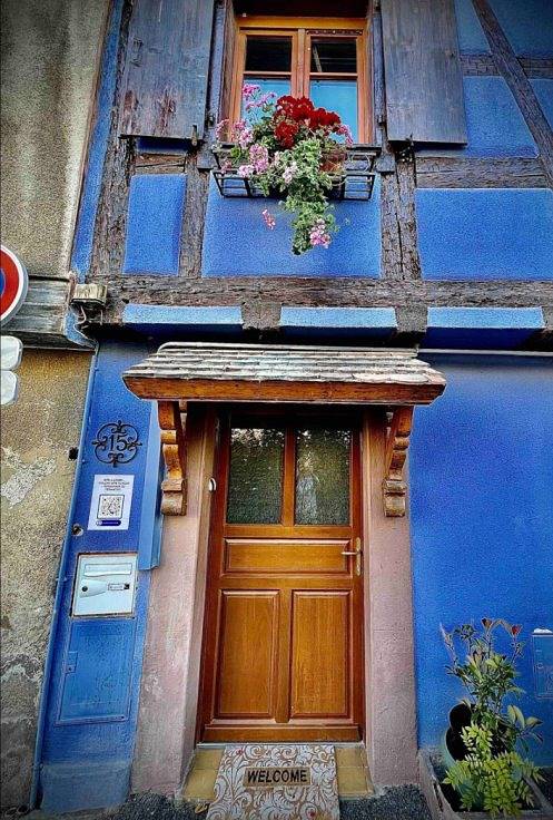 La jolie maison bleue in Kaysersberg, Parc naturel régional des Ballons des Vosges