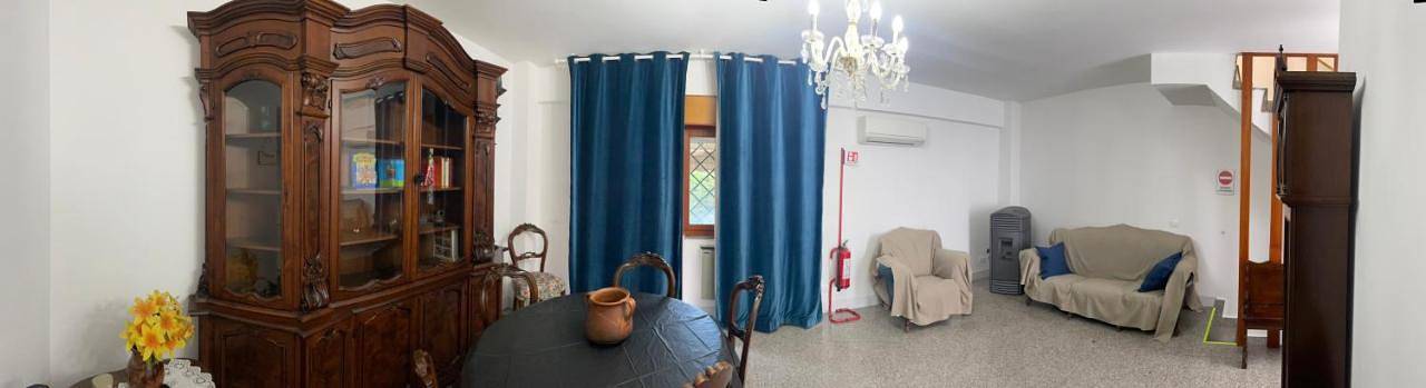 Three-Bedroom Villa in Casal Morena, Roma