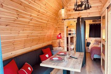 Maison de campagne pour 4 personnes, avec piscine et jacuzzi, animaux acceptés dans Bruyères