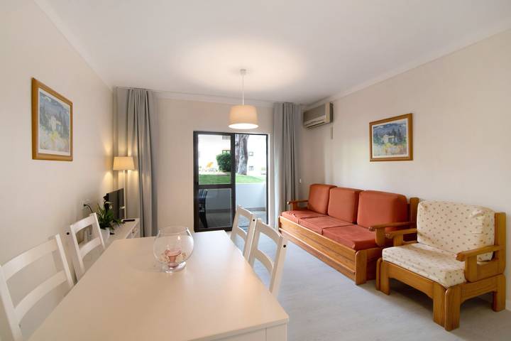 Gîte pour 6 personnes, avec bassin pour enfant et jardin, animaux acceptés à Albufeira - 4