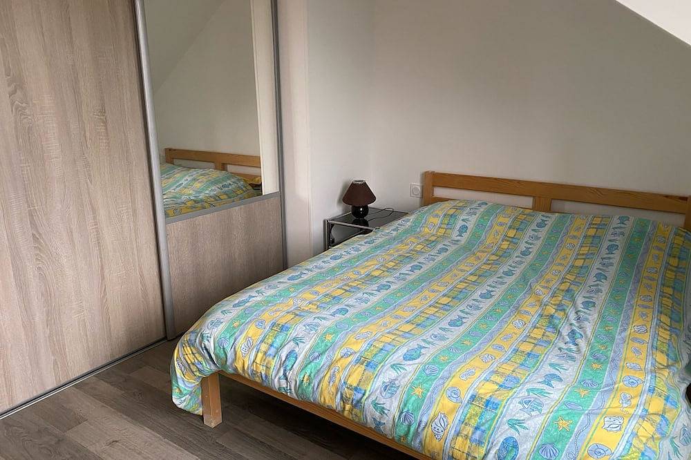 House with jacuzzi in quiet area for up to 10 people in Houlgate, Lisieux und Umgebung