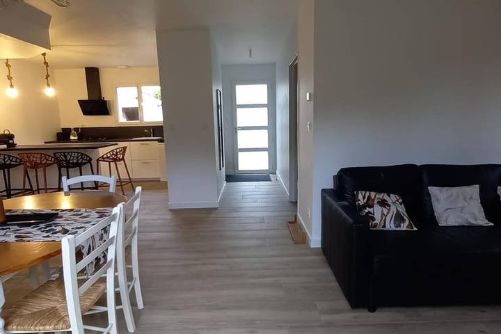 Location de vacances pour 8 personnes, avec jardin et piscine à Saint-Aubin-de-Médoc - 2