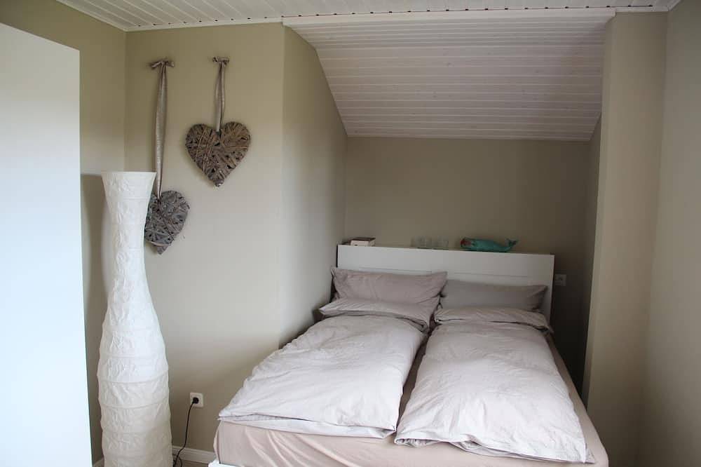 Das Rote Haus hinterm Deich in Simonsberg, Halbinsel Eiderstedt