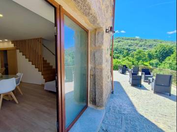 Casa rural para 5 personas, con jardín en Melgaço