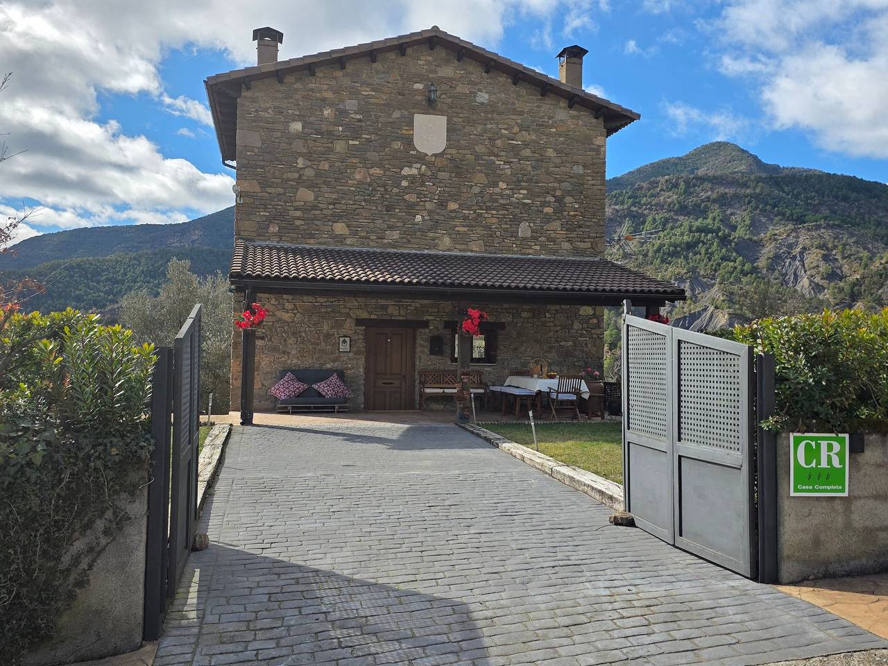 Casa Montenegro – Landhaus mit Garten, Bergblick und kostenlosem Wlan in Navarri, Foradada del Toscar
