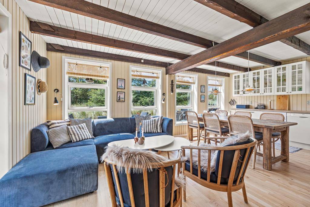 Beautiful thatched holiday home on an impressive plot in Blavand, Varde Region