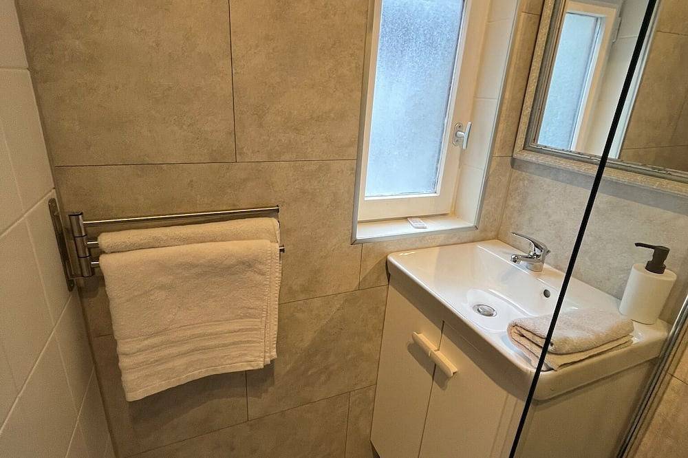 Appartement entier, Grand studio dans impasse au calme proche Cathédrale in Orléans, Vallée de la Loire