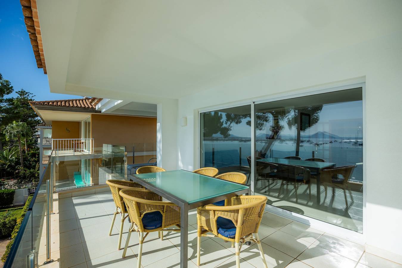 Appartamento intero, Appartamento Catalina 3B- tres dormitorios con Vista Mare, A/C, Wi-Fi & Terrazza in Port de Pollença, Pollença