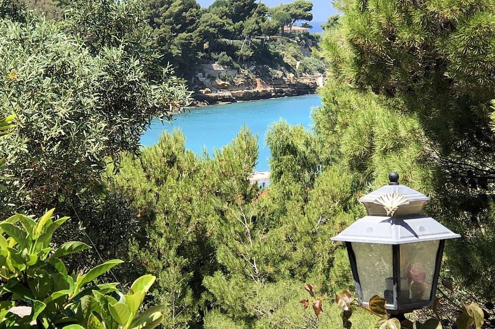 Casa vacanza a Vallo di Mazara a partire da 308€ a notte