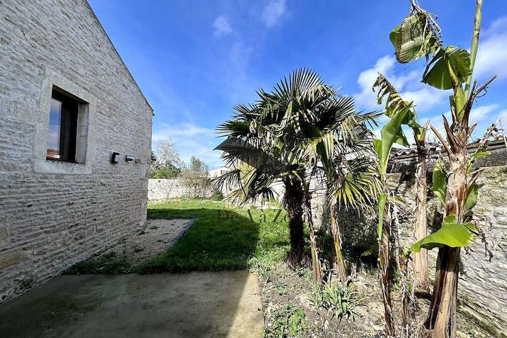 Gîte pour 10 personnes, avec terrasse et jardin à Moëze