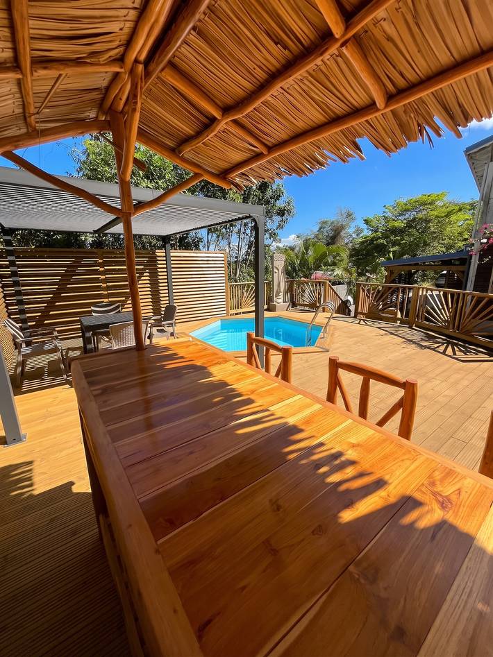 Appartamento intero, Appartamento confortevole con piscina a Deshaies 60 m² in Deshaies, Guadalupa