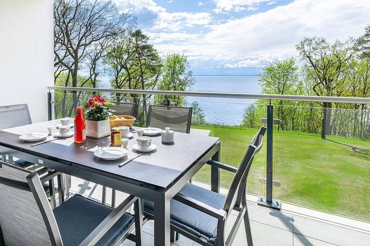 Ferienwohnung für 6 Personen, mit Balkon und Garten sowie Sauna