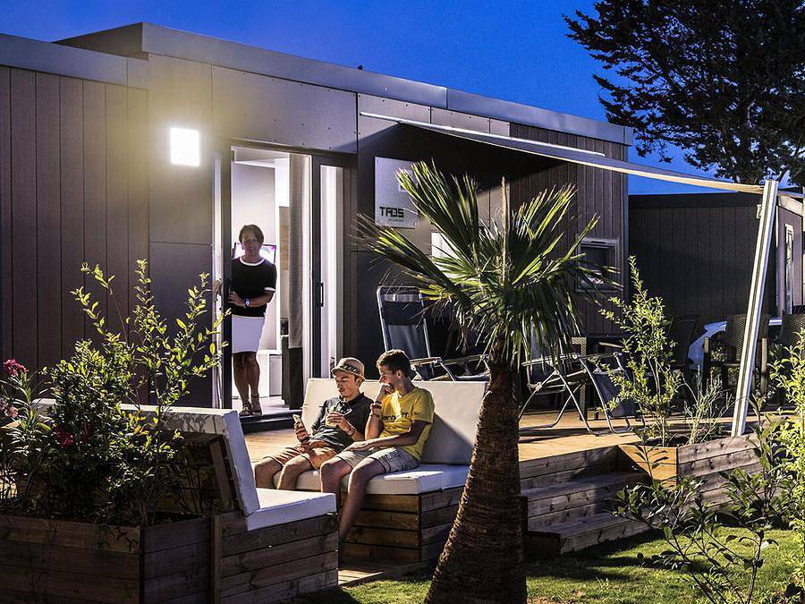 Camping Domaine Les Mûriers - Mobilheim 6 personen - Cottage Vip 4 Zimmer 6 Personen Klimatisiert + Tv in Plages des Cabanes de Fleury, Vendres