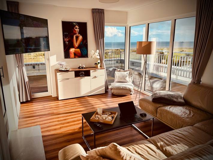Ferienwohnung für 4 Personen, mit Seeblick und Sauna in Schillig