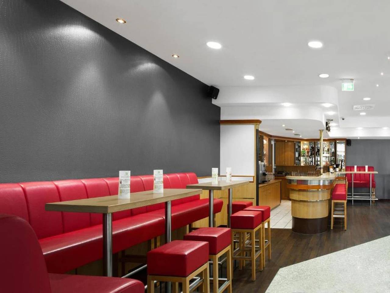 Apartamento entero, Habitación estándar Frankfurt para el domingo in Neu-Isenburg, Distrito de Offenbach