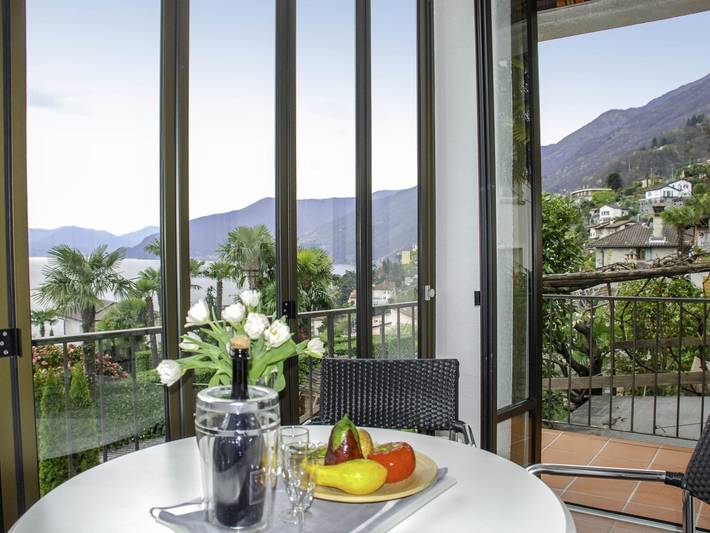 Ferienhaus für 6 Personen, mit Ausblick und Garten sowie Seeblick und Terrasse in Brissago - 2