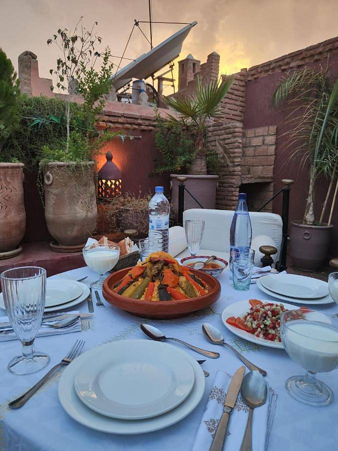 Maison d’hôte pour 2 personnes, avec piscine ainsi que vue et terrasse, animaux acceptés dans Palais el Badii - 2