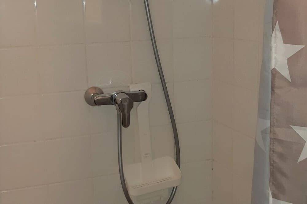 Appartement entier, Studio à St Marc s/mer (St Nazaire) à 6 min. de la plage in Saint-Marc-sur-Mer, Saint-Nazaire