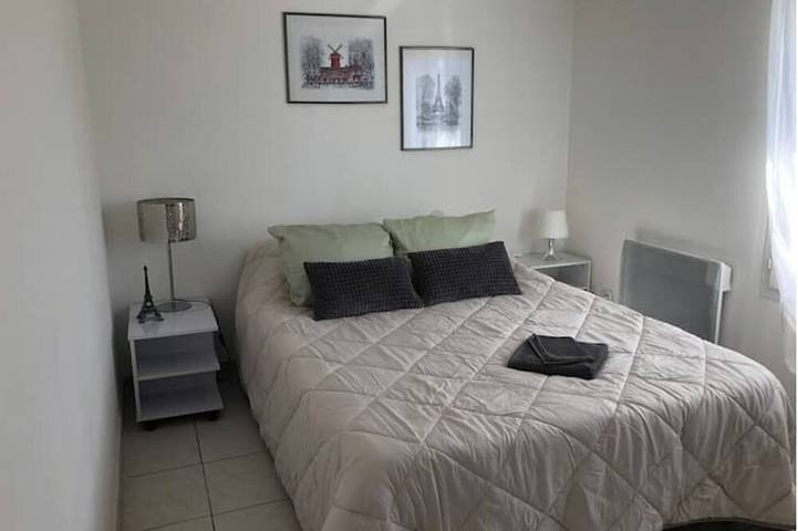 Location de vacances pour 6 personnes, avec terrasse et jardin à Montségur-sur-Lauzon - 3