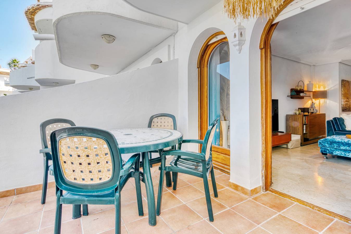 Apartamento entero, Apartamento vacacional 'Alba' cerca de la playa con piscina compartida, terraza y Wi-Fi in Avenida de Augusta, Jávea