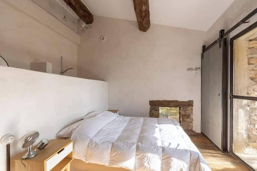 Authentic Renovated Sheephold in Provence in Bargemon, Region de Draguignan