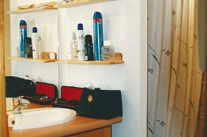 Gîte pour 6 personnes, avec balcon dans Office de Tourisme de Praz sur Arly - 4