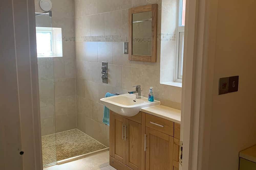 Holiday Home for 7 People in Bournemouth, South West England