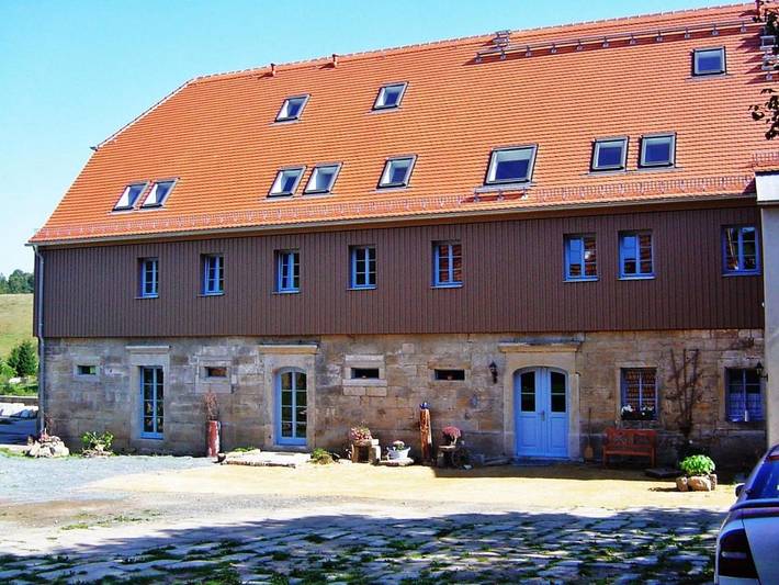 Ferienwohnung für 2 Personen, mit Terrasse und Garten sowie Ausblick in Pfaffendorf